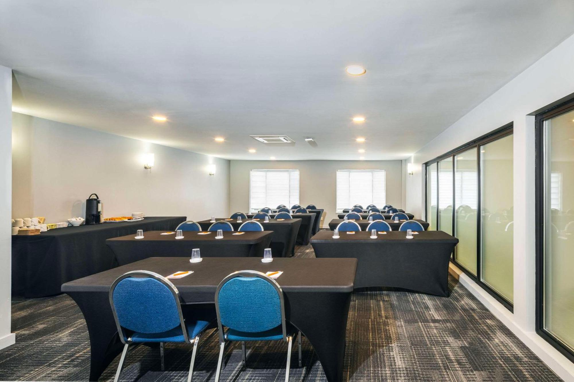 Trois-Rivières Les Suites De Laviolette Ascend Hotel Collection מראה חיצוני תמונה