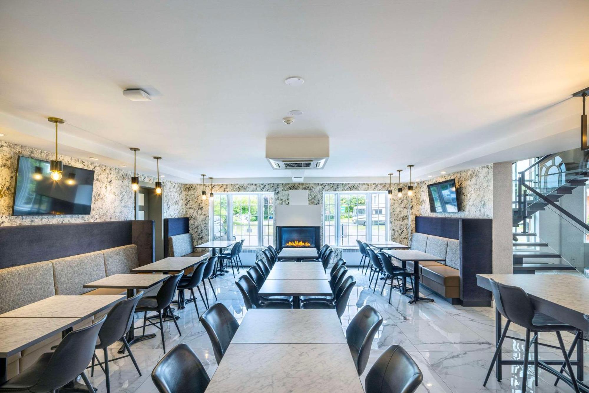 Trois-Rivières Les Suites De Laviolette Ascend Hotel Collection מראה חיצוני תמונה