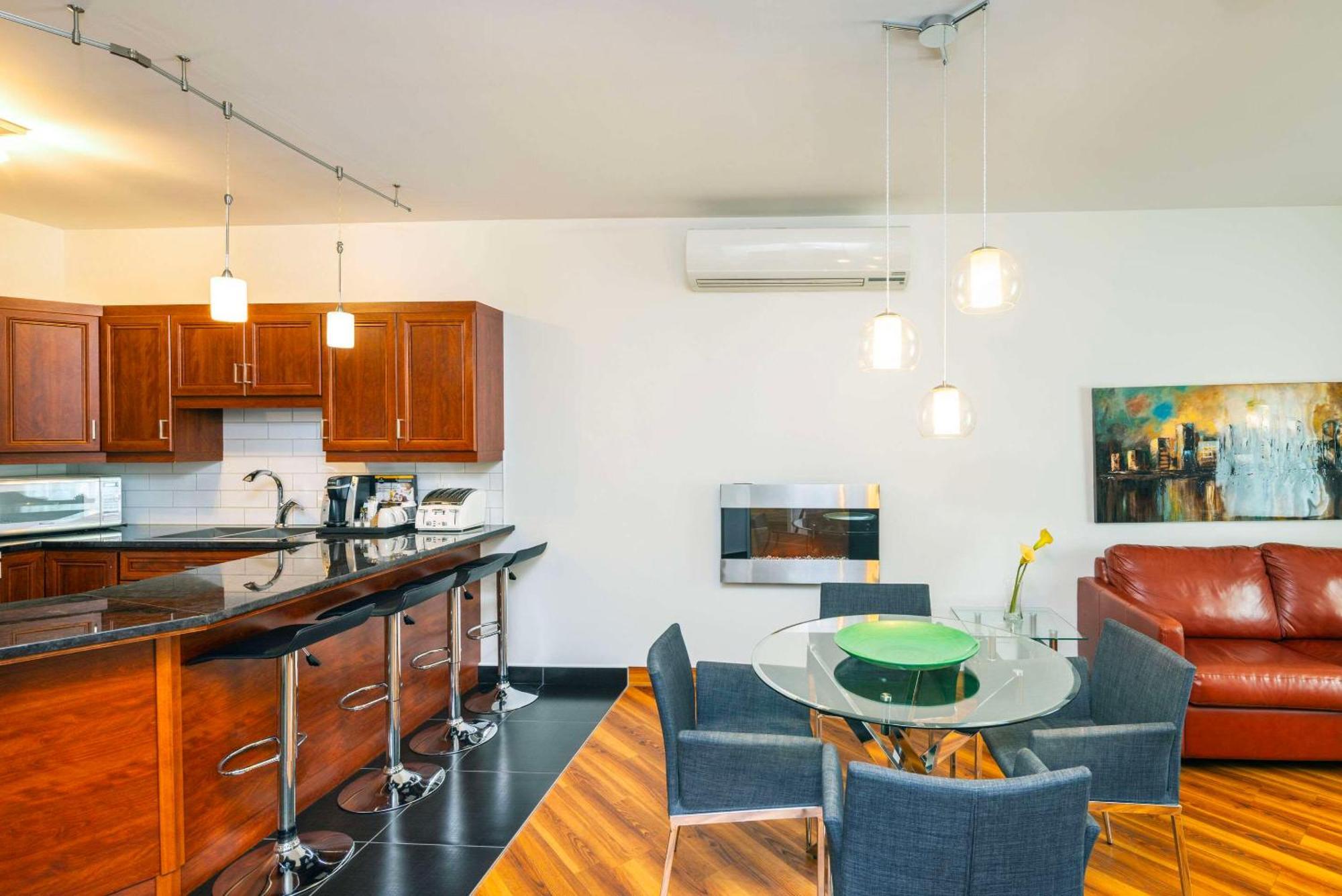 Trois-Rivières Les Suites De Laviolette Ascend Hotel Collection מראה חיצוני תמונה