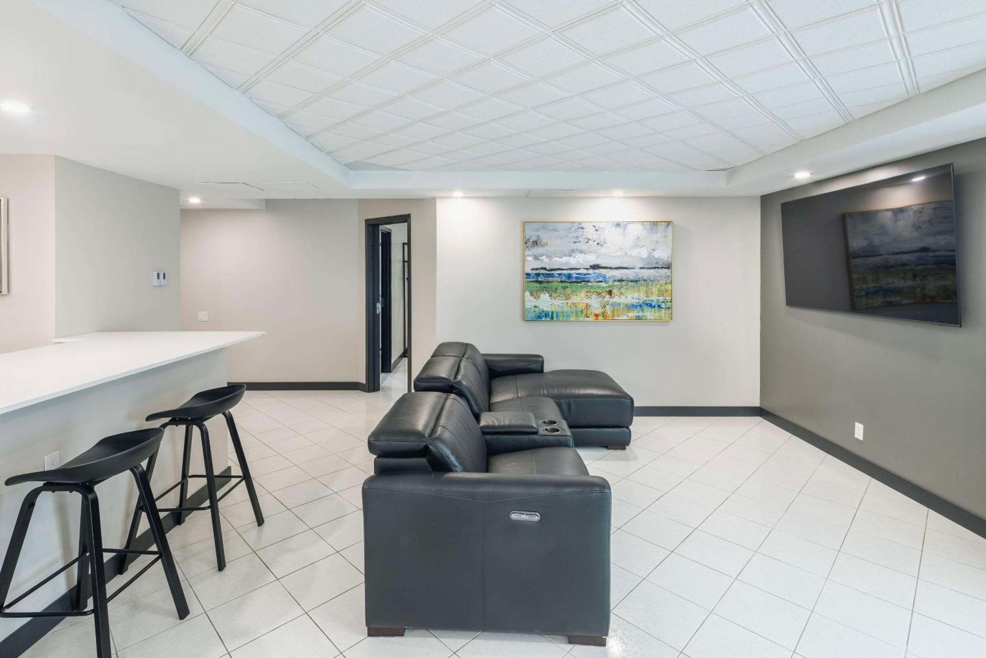 Trois-Rivières Les Suites De Laviolette Ascend Hotel Collection מראה חיצוני תמונה