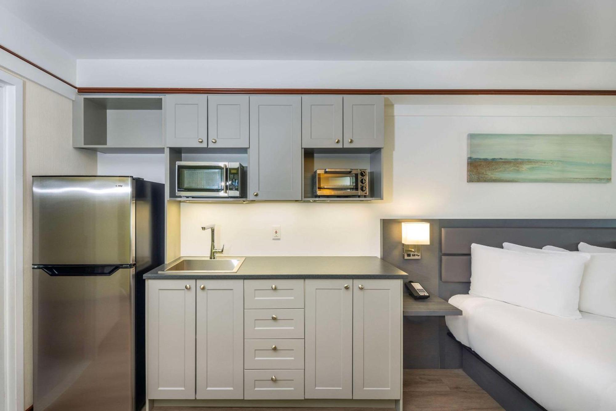 Trois-Rivières Les Suites De Laviolette Ascend Hotel Collection מראה חיצוני תמונה