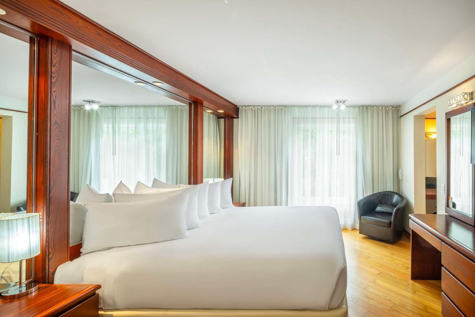 Trois-Rivières Les Suites De Laviolette Ascend Hotel Collection מראה חיצוני תמונה
